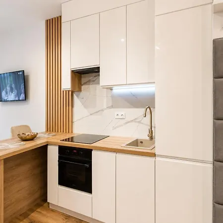 Apartment Global Center *